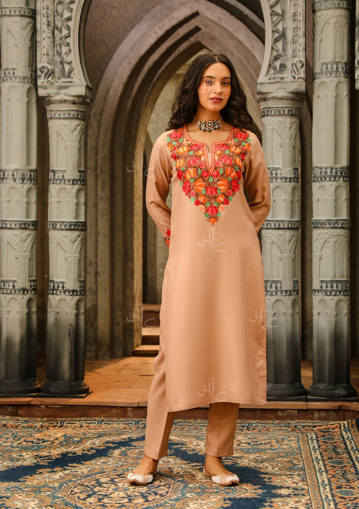 HOC Crafts Aari Woollen Straight Kurta Set, Beige
HOC Crafts Aari Woollen Straight Kurta Set, Beige