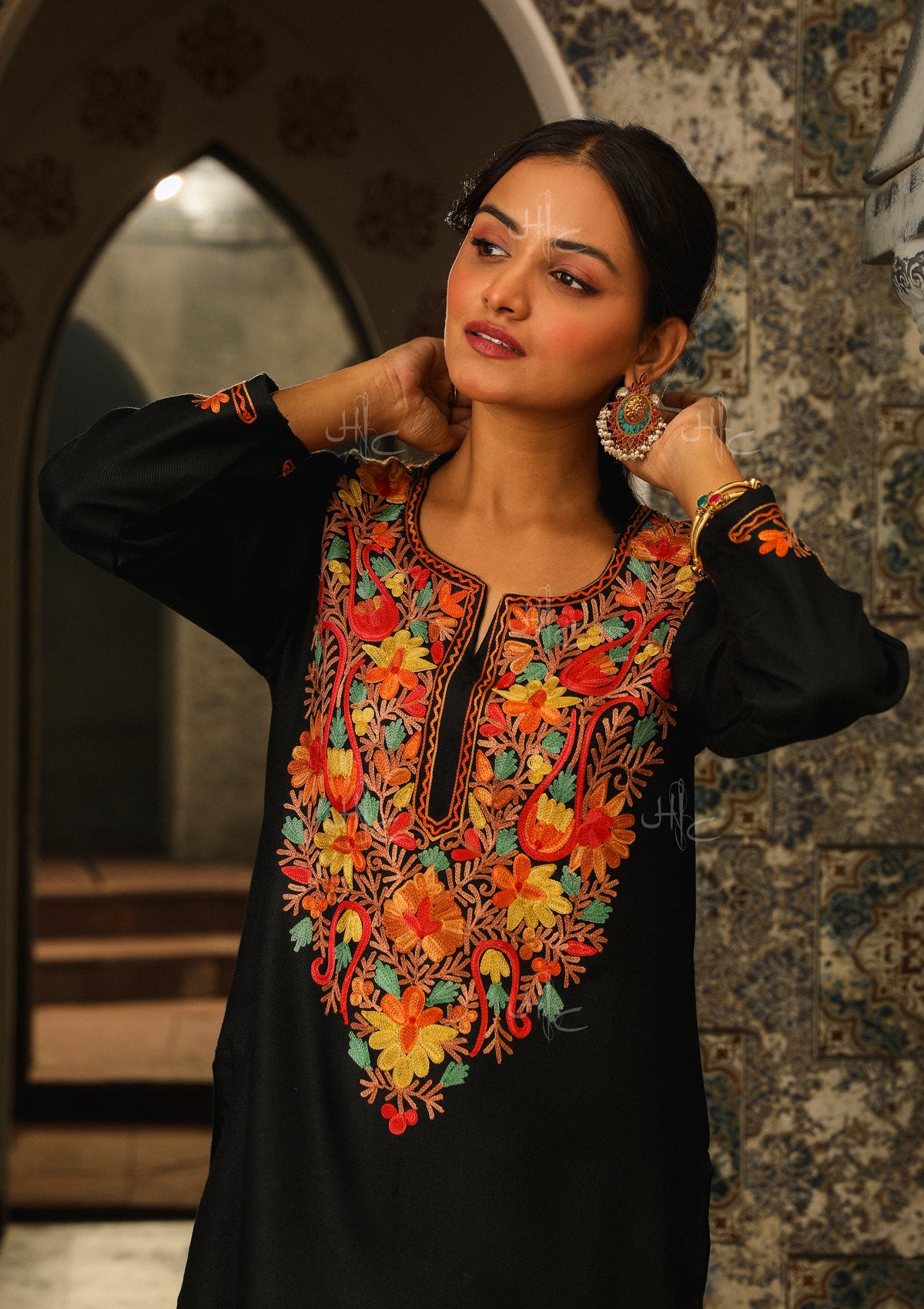 HOC Crafts Aari Woollen Straight Short Kurta Set-Black
HOC Crafts Aari Woollen Straight Short Kurta Set-Black