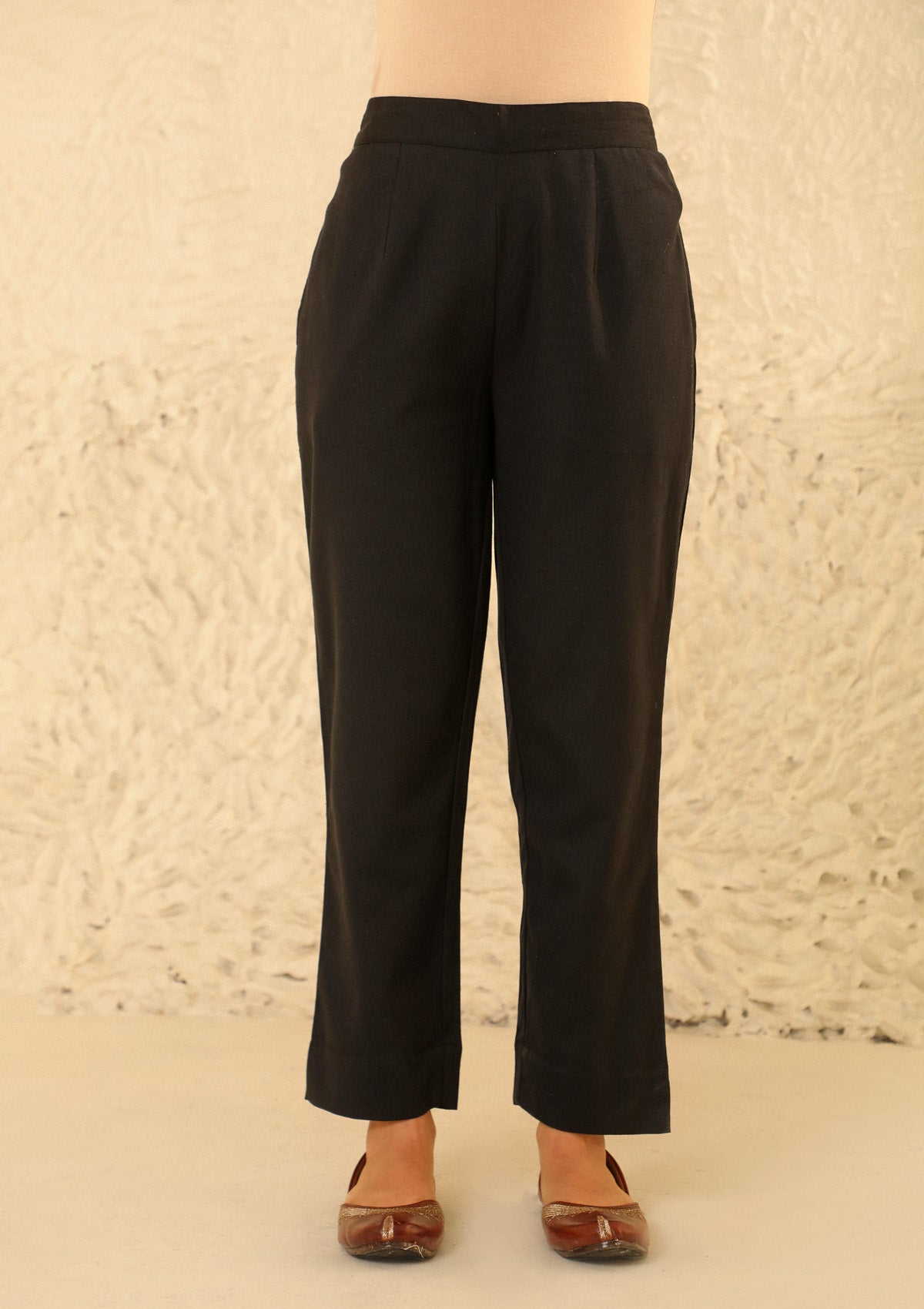 Black Cotton Loom Solid Tapered Pants for Women – House of Chikankari
