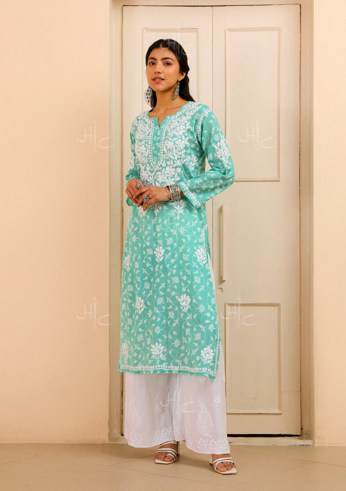 Buy Black Kurtis Online In India At Best Price Offers | Tata CLiQ
