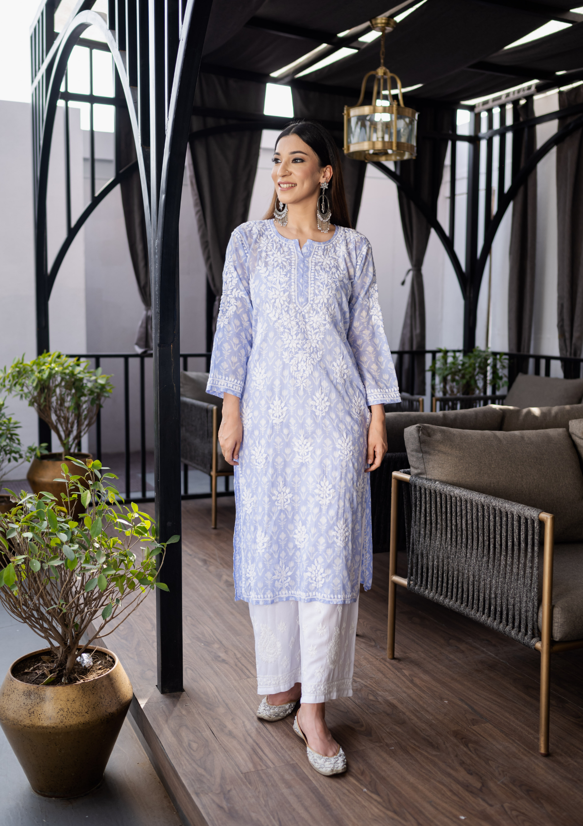 Pin by Roushan Shabana on Outfitters | Long kurti designs, Simple kurti  designs, Dress design patterns