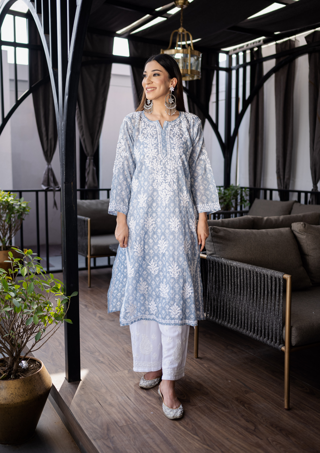 Nazm Chikankari Mulmul Straight Kurta